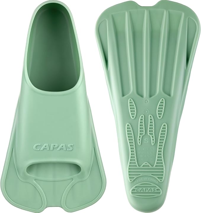 CAPAS Swim Training Fins Comfortable Silicone Lap Swimming Short Blade Floating Flippers with Mesh Bag for Adult Men Women Build Leg Strength