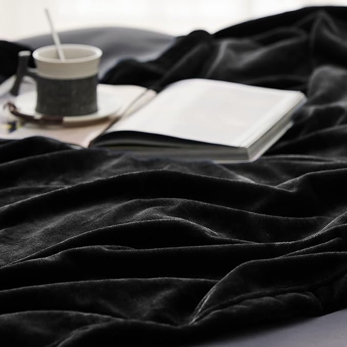 Bedsure Fleece Bed Blankets Full Size Black - Soft Lightweight Plush Fuzzy Cozy Luxury Blanket Microfiber, 84x90 inches