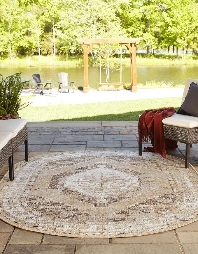 Unique Loom Outdoor Traditional Collection Area Rug - Valeria (5' 3" x 7' 10" Oval, Natural/ Ivory)