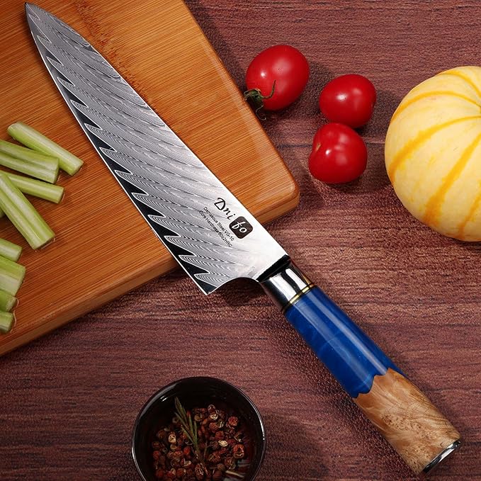 Chef Knife, Damascus Chef Knife 8 inch, Damascus VG-10 67-Layer Steel Japanese Kitchen Knives, Full Tang Non-stick Blade and Anti-rusting Forged Cooking Knife with Gift Box