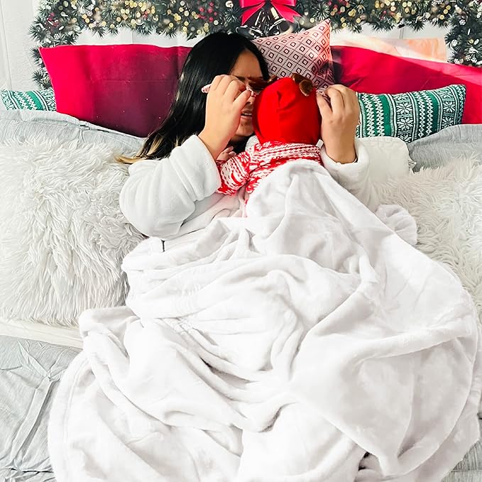 Bedsure Fleece Throw XL Blanket White - 300GSM Soft Lightweight Plush Cozy Blankets for Bed, Sofa, Couch, Travel, Camping, 50x70 inches