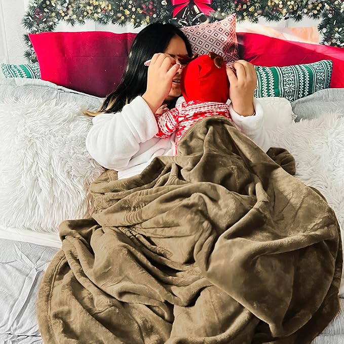 Bedsure Fleece Throw XL Blanket Camel - 300GSM Soft Lightweight Plush Cozy Blankets for Bed, Sofa, Couch, Travel, Camping, 50x70 inches